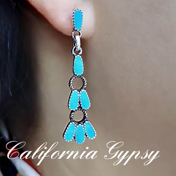 Southwestern turquoise dangle earrings RESTOCKED🎉 - Picture 4 of 5